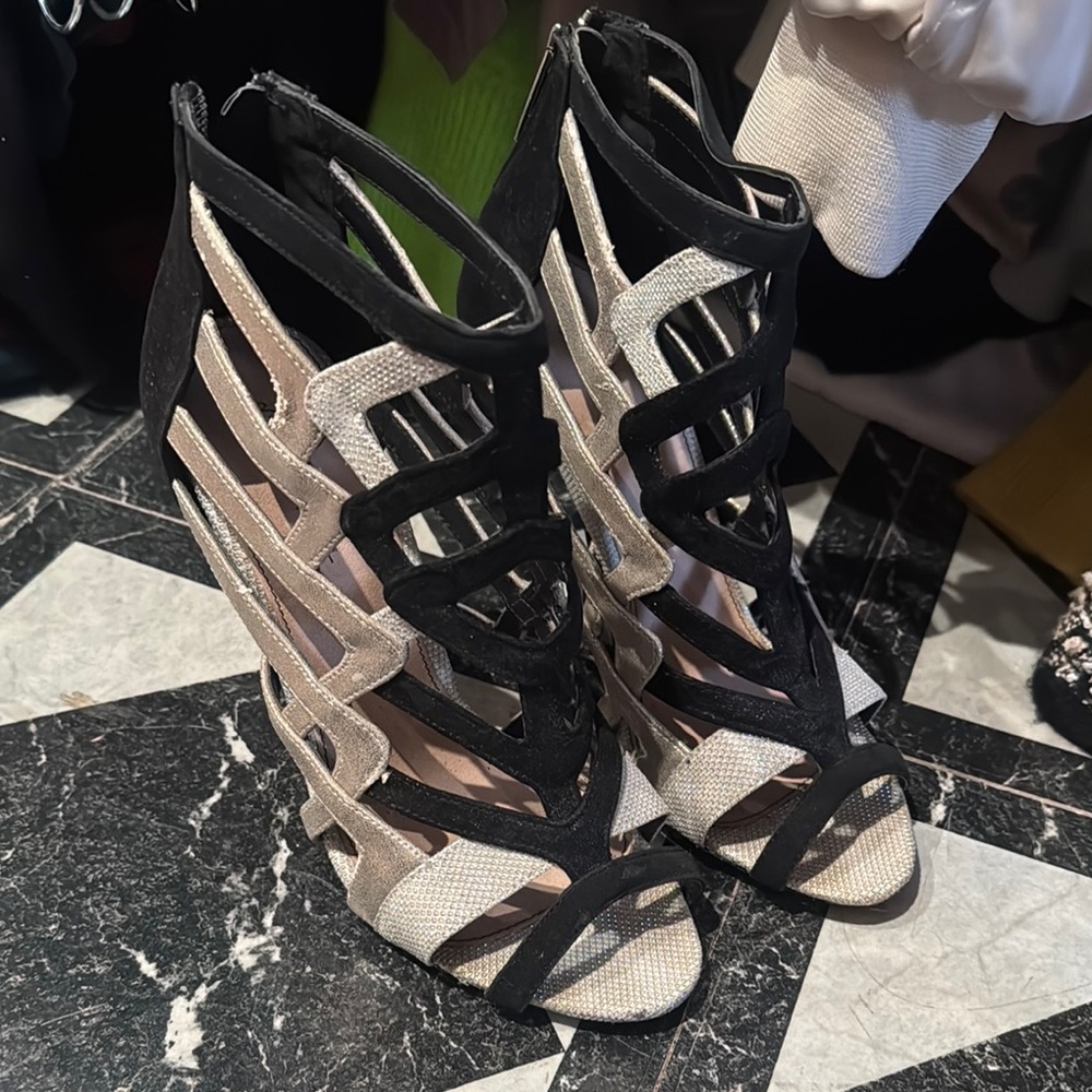 Miss Selfridge Black and Cream Stiletto Heels